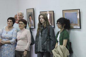 Слева на фото: мастер прикладного искусства Валентина Бондаренко и поэтесса Галина Рыбак. Слева на фото: мастер прикладного искусства Валентина Бондаренко и поэтесса Галина Рыбак.